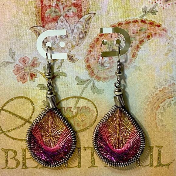 Dream catcher string art earrings - Picture 1 of 6